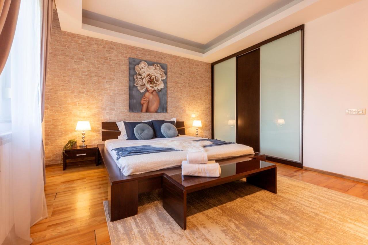 1br With Jacuzzi Near Herastrau: Ideal Getaway Appartamento *